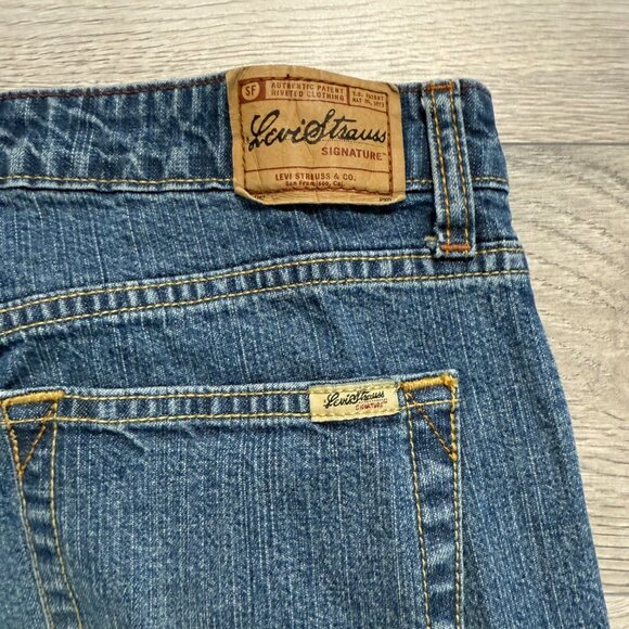 Levi Stretch Boot Cut Jeans Size 12 Short Womens Mid Rise Blue Medium Wash - Picture 6 of 13